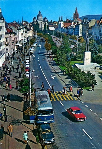 1055 - Targu Mures. Piata Tricolorului